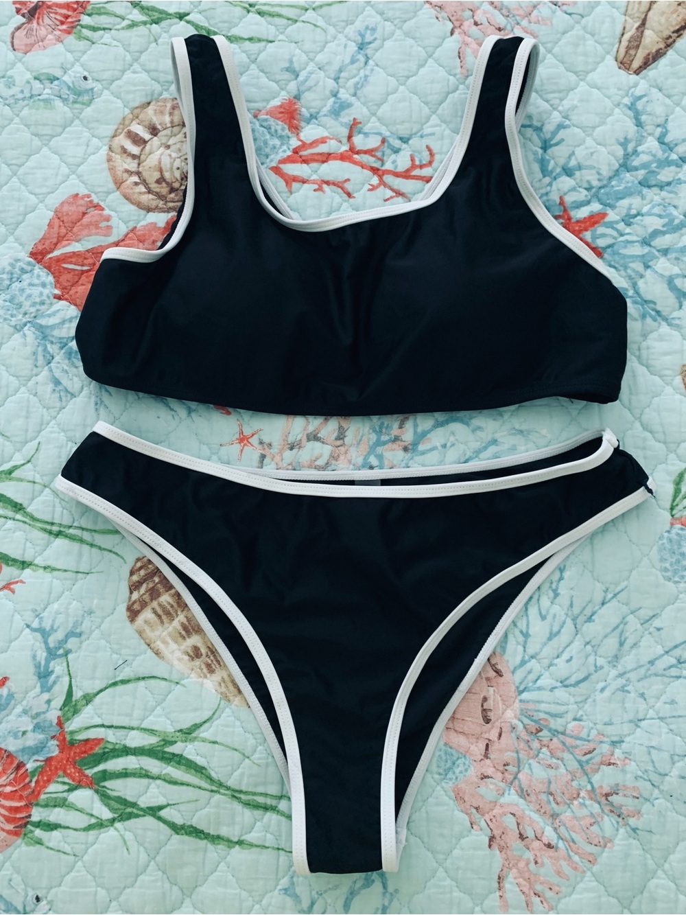 Black and White Contrast Bikini Set - Women's Swim